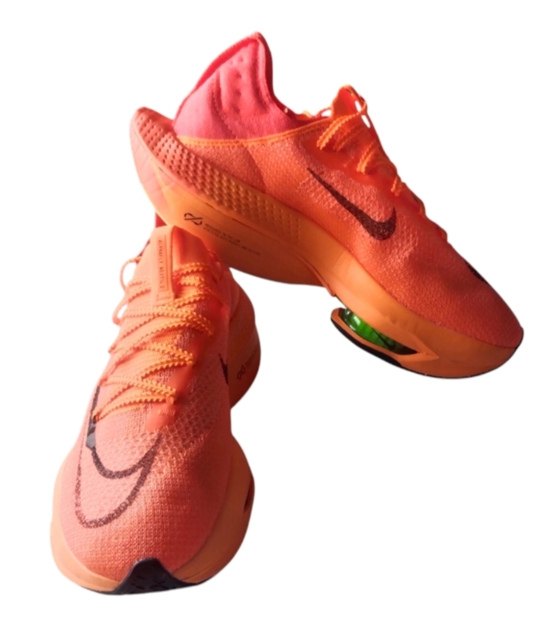 Sport shoes