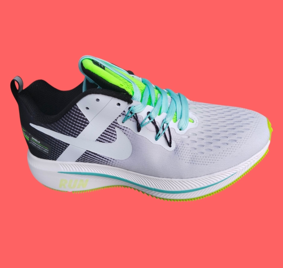 Sport shoes
