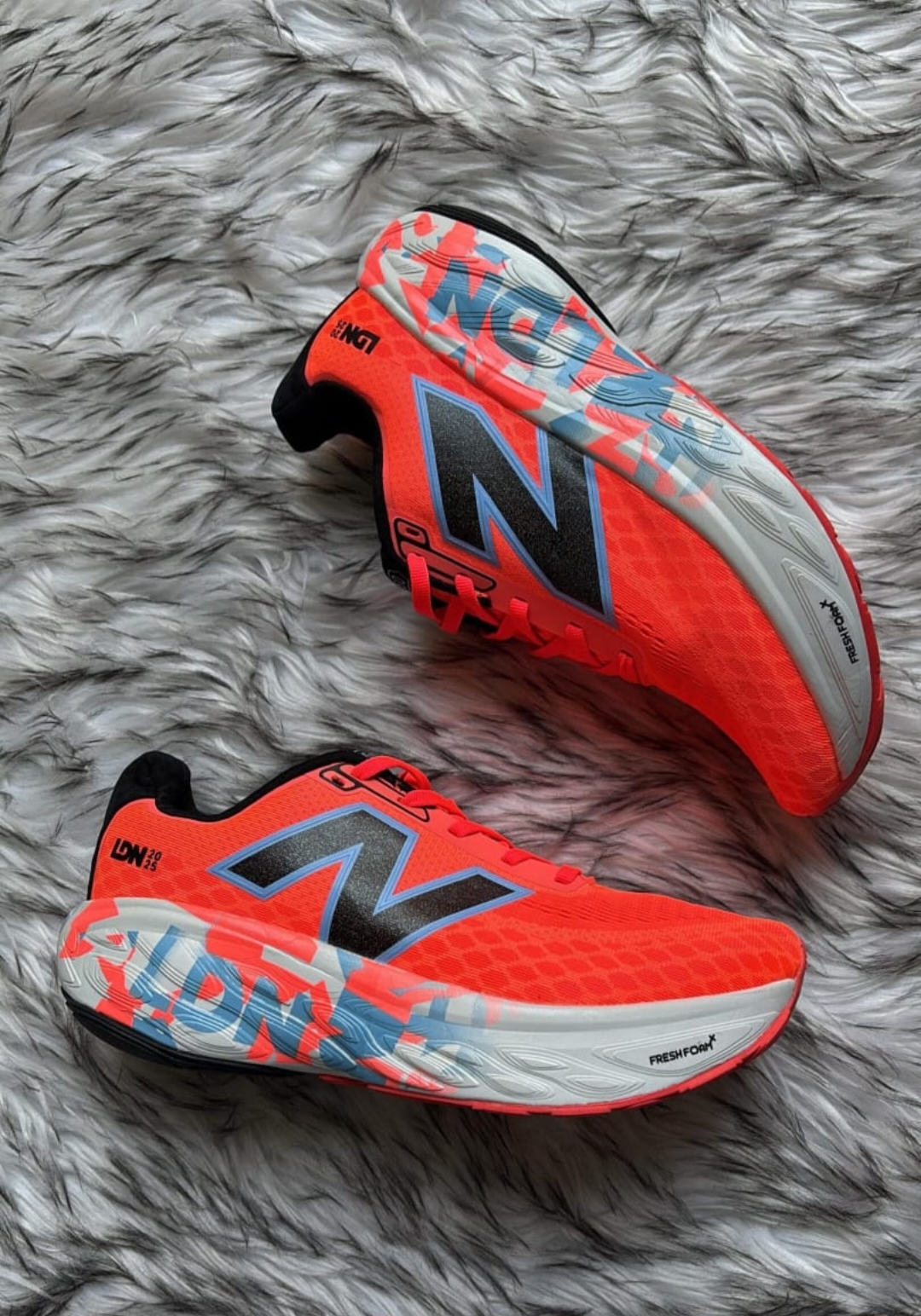 Sport shoes