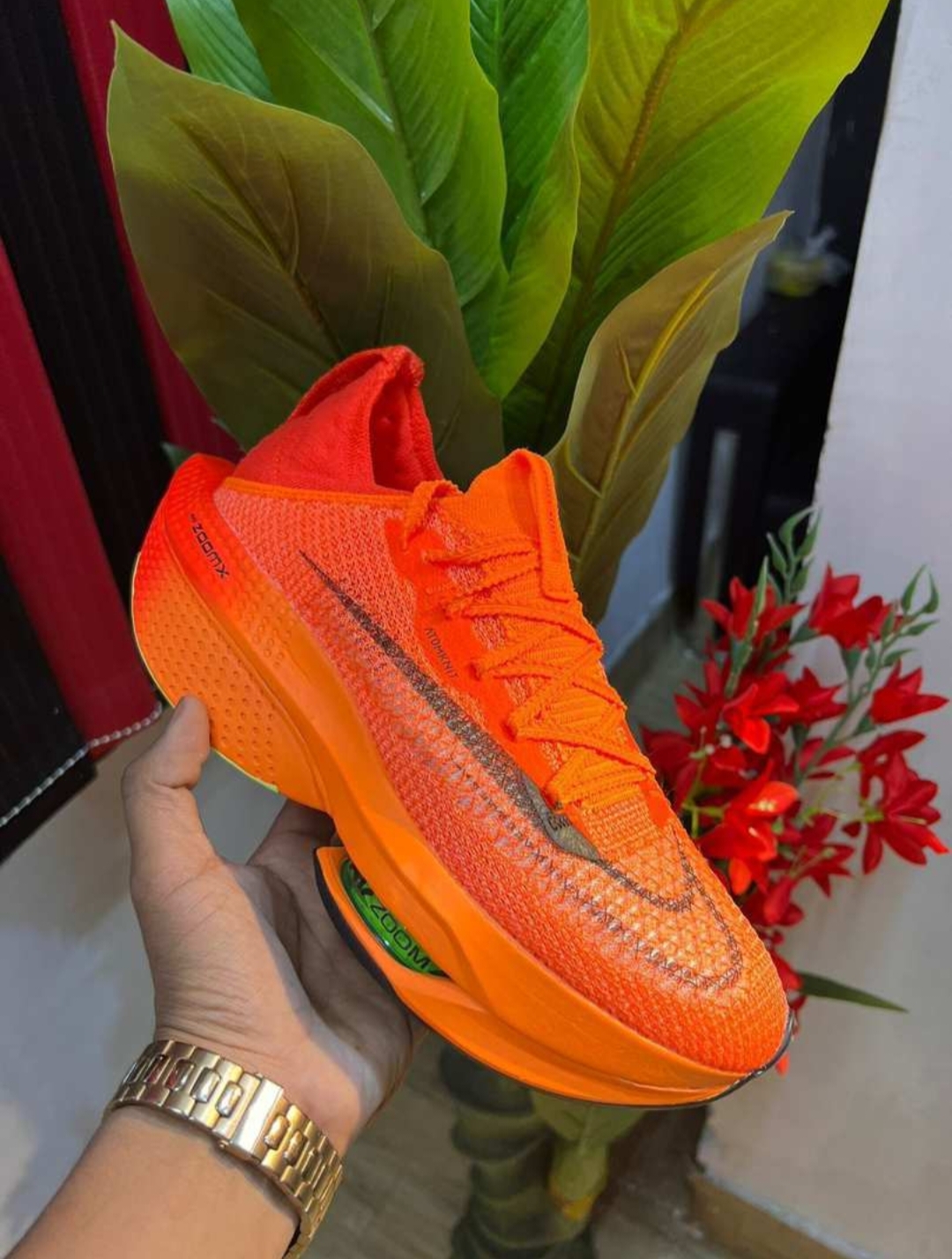 Sport shoes